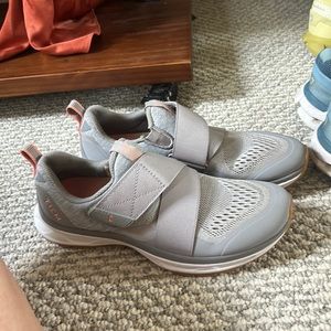 Tiem cycling shoes